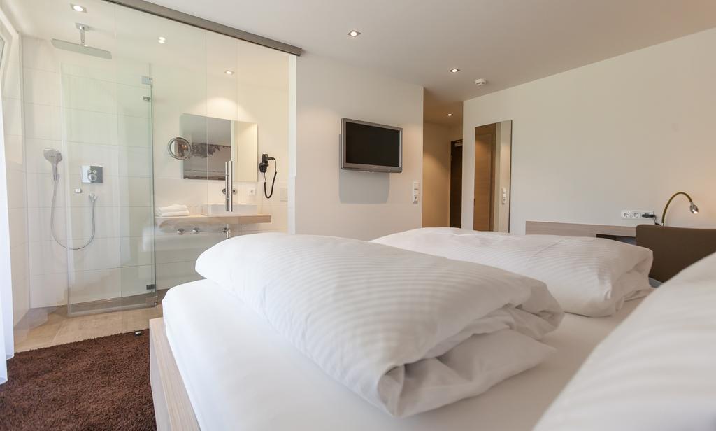 Bollenhuthotel Kirnbacher Hof วอลฟาค ภายนอก รูปภาพ