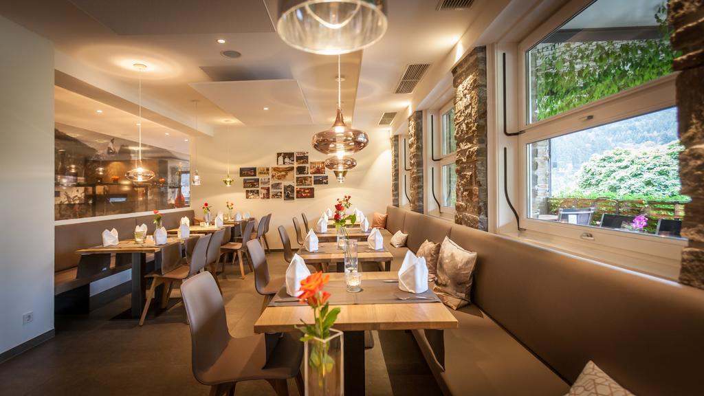 Bollenhuthotel Kirnbacher Hof วอลฟาค ภายนอก รูปภาพ