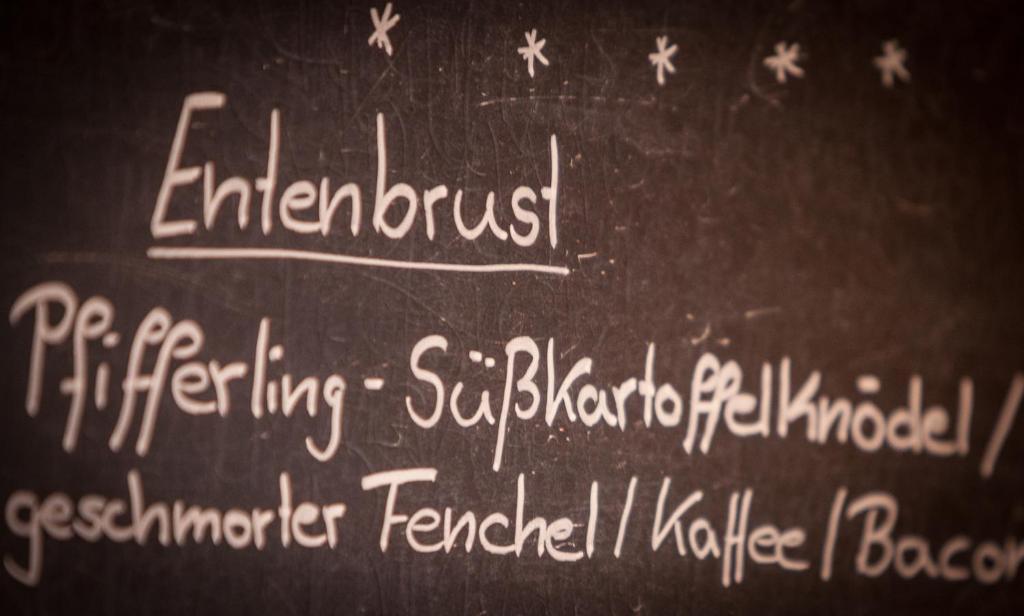 Bollenhuthotel Kirnbacher Hof วอลฟาค ภายนอก รูปภาพ